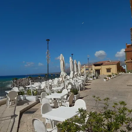 Apartman Casa Vacanze La Giara 2 *
